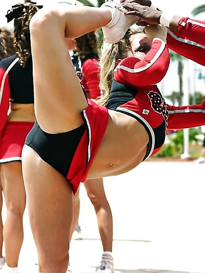 Cheerleader Upskirts
