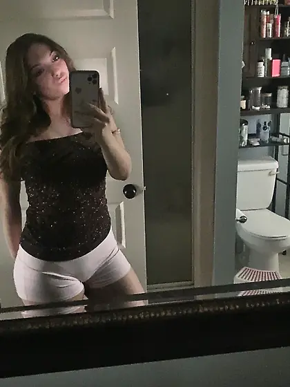 METMODELS AVN 9 0056. jpg