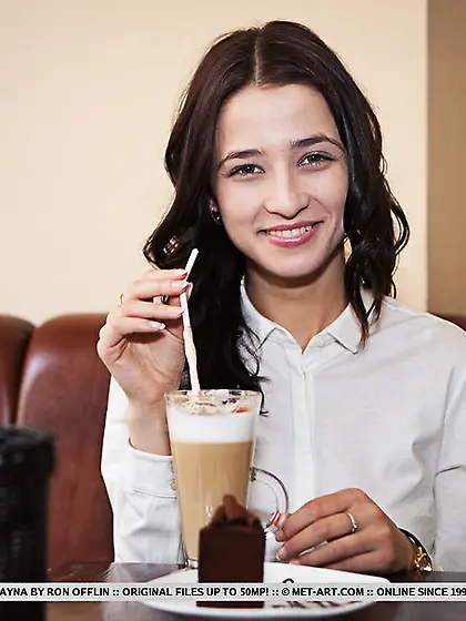 Superb belle brown lingerie