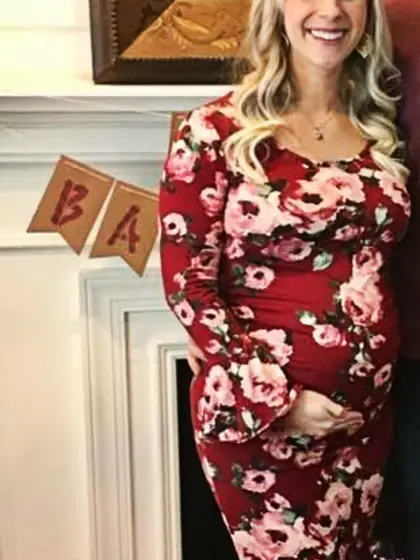 Joe gets Sara to show her tits and bit of pussy