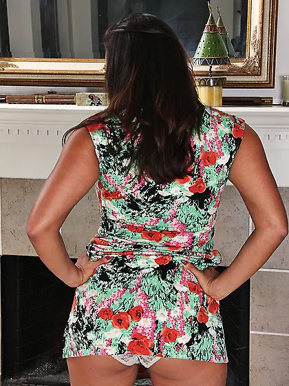 Tanned Latina takes off her floral dress and exposes that beauti