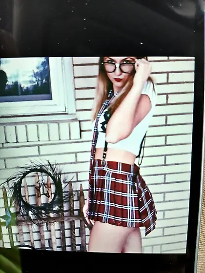 My hot ass cousin Danielle