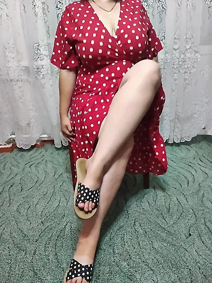 Milf in red dress )))