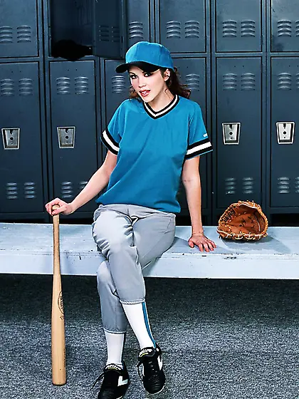 Cherie Rain shows us that she knows how to blow off some stream