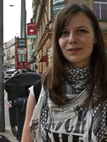 Sexy brunettes met street