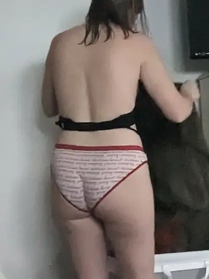 Candid ass blonde