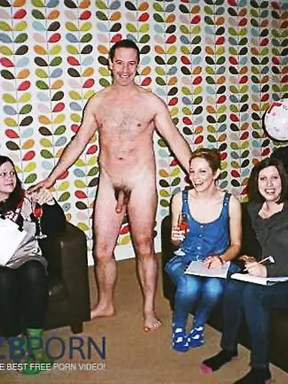 Girls and sausage ten - Real CFNM soiree