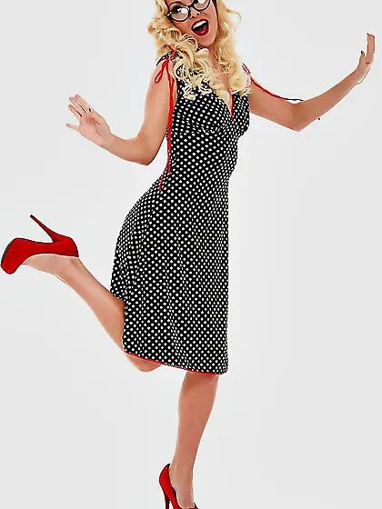 Small tits blonde milf amateur