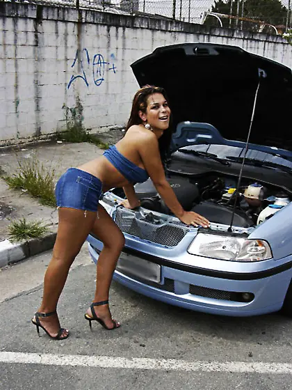 Teen TG gets her booty plugged