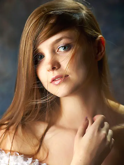 Pale girl Amelie Femjoy shows her tight slender body off in fron