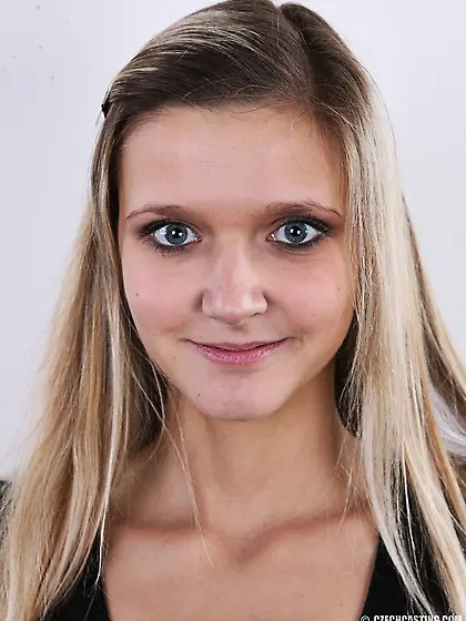 Real pretty shy chick