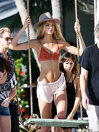 Romee Strijd Sexy Photos