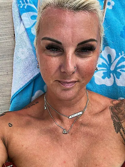 Hot Blonde Tattoos Milf Naughty Selfies