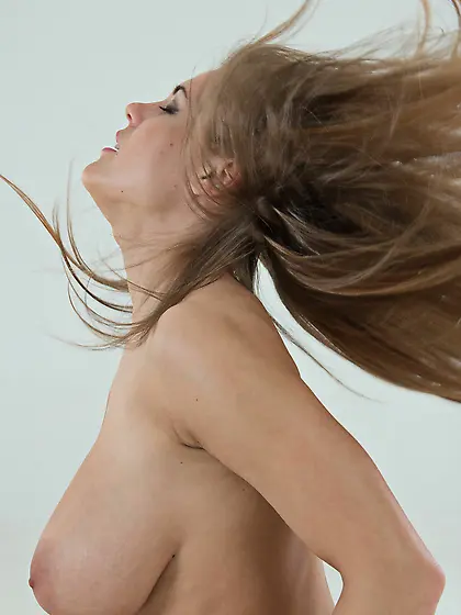 31: Portrait of Viola