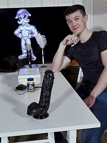 Petite Asian babe drilled hard by horny dude