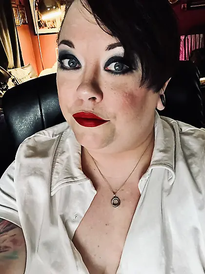 Tina Snua Selfies #9