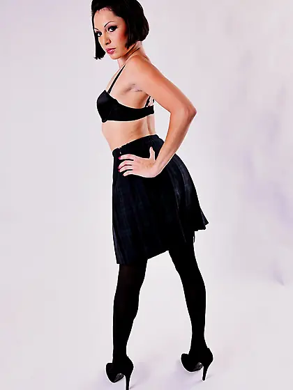 Brown eyed beauty pink