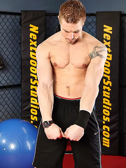 This stud is sweet enough to kiss her all over before he fucks