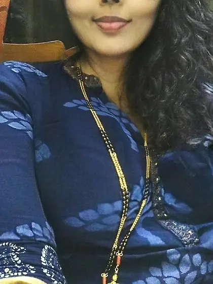 Cheating indian mom exposed