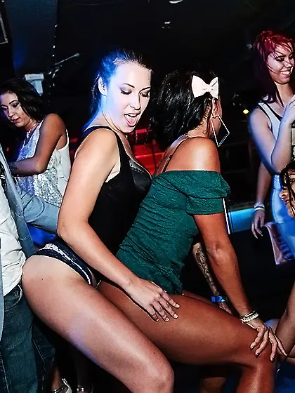 That assy brunette is a polite little greeter,  she LOVES hard se