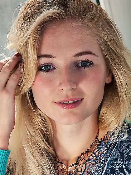 Enthralling harlot takes green