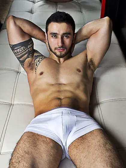 White man darlexstud striptease