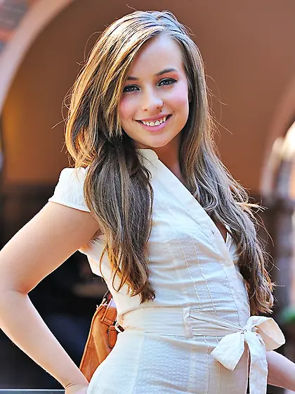 Arianna foot fetish scenes