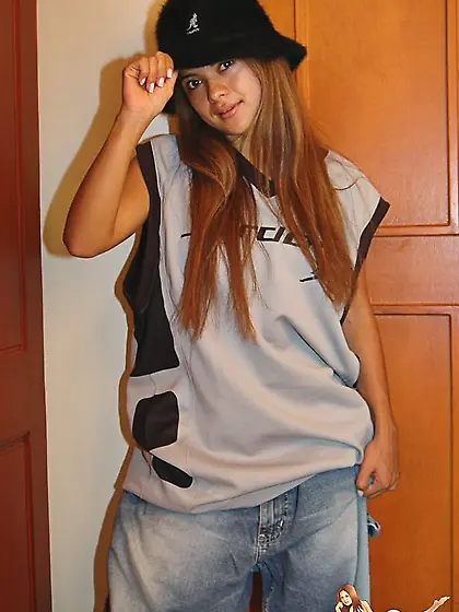 Awesome Bella Spice taking baggy t-shirt off and revealing sexy