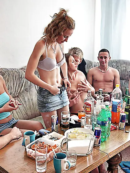 Drunk teenage sluts have fun with wild group sex at the house pa