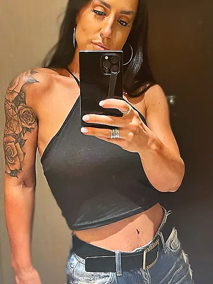 Girl send to side piece