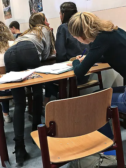 lvbottomcollegecandidass - bend over