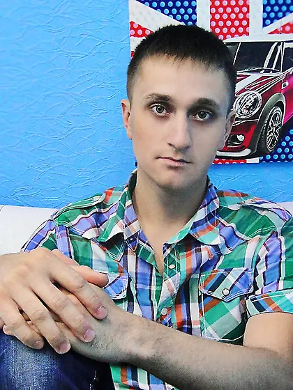 White man alwayshardgarry live