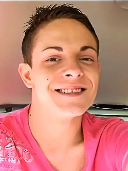 Guy checkered shirt joins