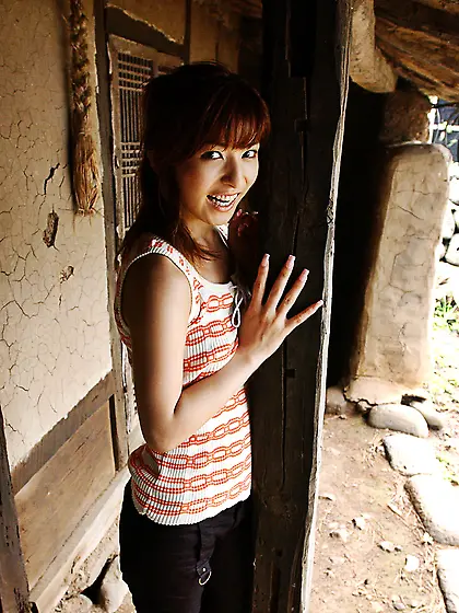 Lewd Asian gadget An Naba prefers to be absolutely naked in the