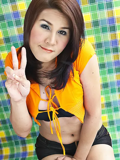 Solo thick masturbation