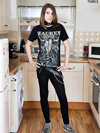 Rocker chick dick holding