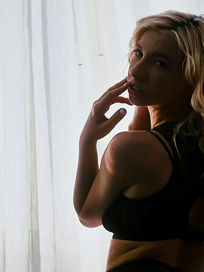 Blonde bimbo gets wrapped in plastic and fucked hard