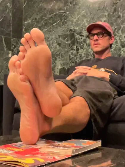 Men's Feet & Foot Doms