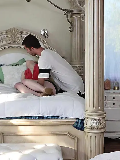 Young stud seduced by gf and her slutty mom