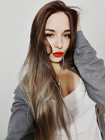 Pauline delicious webslut from Spain