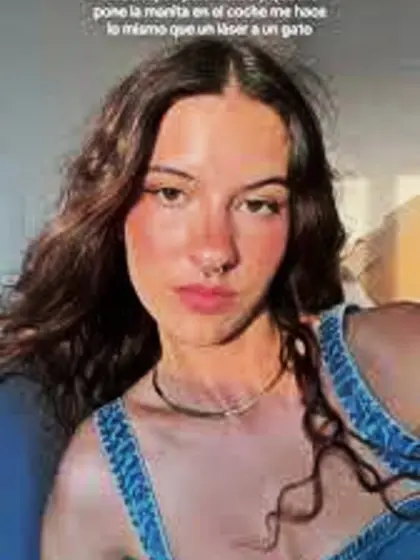 Que alternes su vagina con mi bocaQuiero lamer su