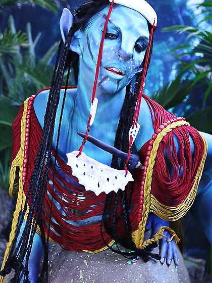 Chanel Preston as Neytiri from Avatar spreading her pussy and sh