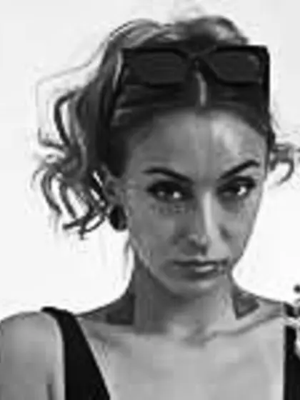 Te tengo en mi mano,  Te chupo, Estás demasiado exq