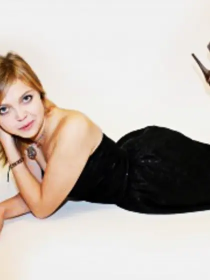 Blonde Jenny Dancing.