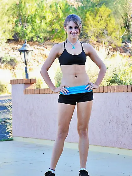 Pops sports bra banana