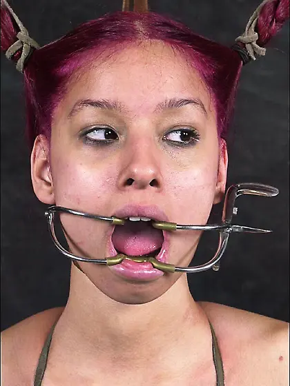 Violet gagged