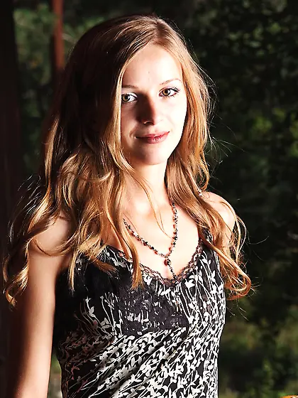 Fun carefree lizel explores