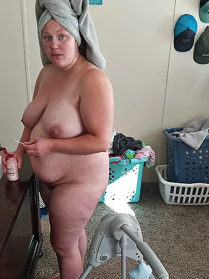 Fat slut Dezahrae dilley after a shower