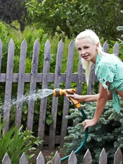 Hot country girl takes a break from work and reveals her nude bo