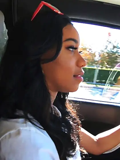 Gal fucked showing big